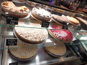 6 von 7 Kuchen vegan, yummy at Im Herzen Afrikas in Mainz