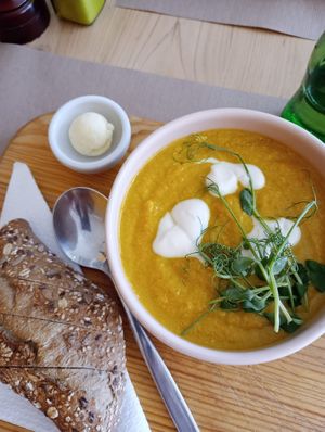  at Earth Shop and Cafe in Carvoeiro