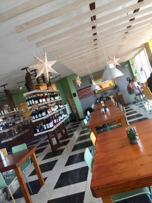 Lovely vibe at Earth Shop and Cafe in Carvoeiro