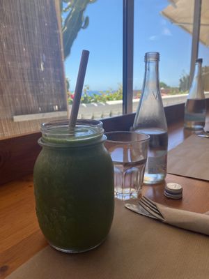 Smoothie hulk  at Earth Shop and Cafe in Carvoeiro