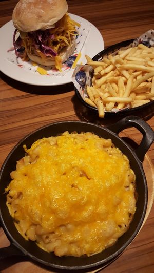 Vegan mac and cheese  at The Diner - Strand in London