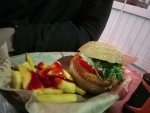 Mistico burger at Single Fin in Fuerteventura