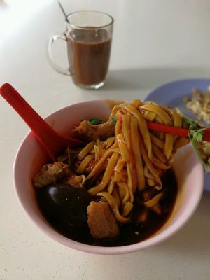 Lor mee on Sat... at Jixiang Vegetarian in West Singapore