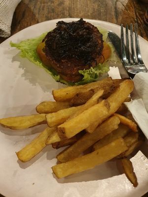 Beyond burger w/o cheese and bun at Mowie's  in 