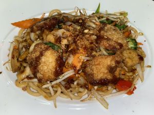 Udon Nudeln mit Gemüse at Asia-Chay Vegan Cuisine in Bottrop