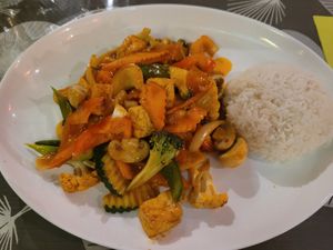 Räuchertofu mit Gemüse at Asia-Chay Vegan Cuisine in Bottrop