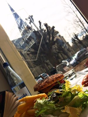 burger w/ a view at L'Eden Sans Gluten in Strasbourg