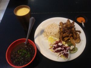 Isca de seitan acebolada, arroz integral, feijão e salada at SuBte Vegan in Sao Paulo