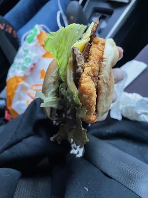 Super yummy 🤤 & even my mom agreed 🥹 so yay hopefully she will become vegan~  at Next Level Burger - Lake Oswego in Lake Oswego