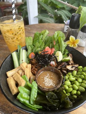 Tofu and seaweed bowl with passionfruit slushy  at The Shady Shack in Canggu