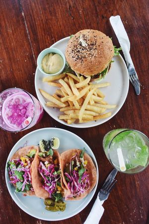 Jackfruit tacos // halloumi burger at The Shady Shack in Canggu