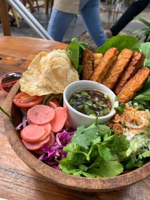 tempe bowl (v, gf) at The Shady Shack in Canggu