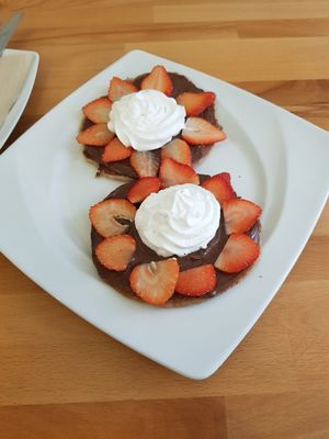 Pancakes with nutella, strawberries and cream at Great Bistro in Budapest