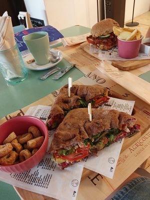 Panino Lento and Vegan Lento burger at Bar Lento in Rimini