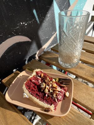 Literally the best cake I’ve ever had!! at O Xexexe in Costa Da Caparica