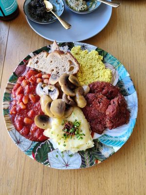 Savory brunch #Veganuary at O Xexexe in Costa Da Caparica