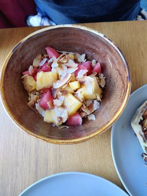 Sweet brunch, a granola bowl #Veganuary at O Xexexe in Costa Da Caparica