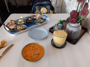 Sopa e Tábua de Partilha at O Xexexe in Costa Da Caparica