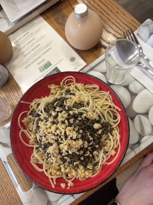Spaghetti with green lentils  at La Boite a Dejeuner in Le Mans