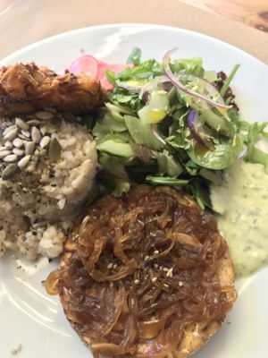 Hambúrguer Tempeh,arroz integral,patanisca de legumes  at Alfarroba Cafe in Albufeira