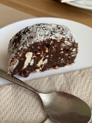 Amazing  at Alfarroba Cafe in Albufeira