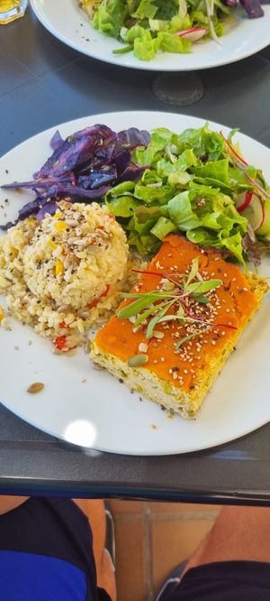 Tofu main at Alfarroba Cafe in Albufeira