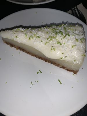 coconut lime „no“ cheesecake   at Alfarroba Cafe in Albufeira
