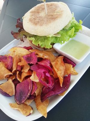 Tempeh burger at Alfarroba Cafe in Albufeira