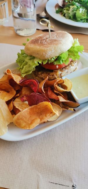 Increíble el Tempeh at Alfarroba Cafe in Albufeira