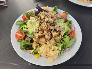 Tempeh noodle salad at Alfarroba Cafe in Albufeira