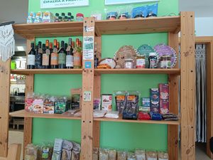 Mini shop at Alfarroba Cafe in Albufeira