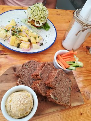 Vegan Burger & Hummus Plate with Veggie Sticks at SHE Bio Bistro in Sibenik