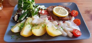 Tagesessen, Seitan Schnitzel mit Schwarzwurzeln at Ich Bin So Frey in Landau