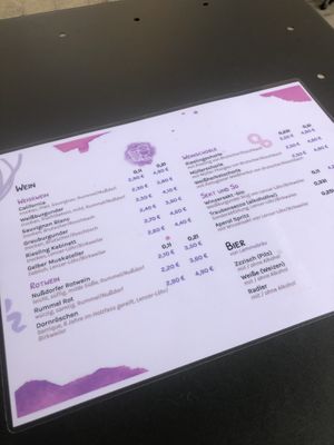 Drinks  at Ich Bin So Frey in Landau