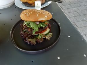 Classic Burger at Ich Bin So Frey in Landau