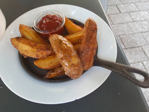 Fries at Ich Bin So Frey in Landau