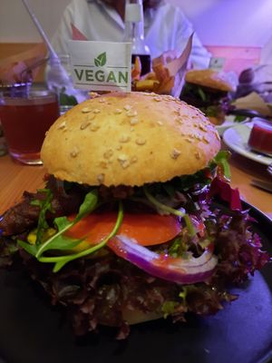 Western Style Burger at Ich Bin So Frey in Landau