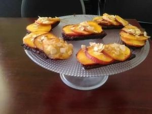 choco cake nectarines  at Compose It in Narbonne