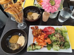 The vegan salad at Compose It in Narbonne