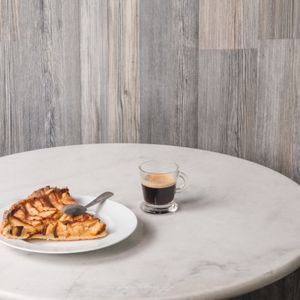 apple pie and coffee at Compose It in Narbonne