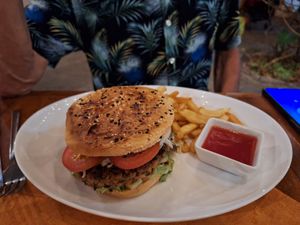 Cheeseburger at Le Campane in Oaxaca