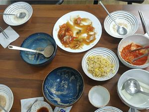 Empty platesss at Man Na Dotori in Gangreung