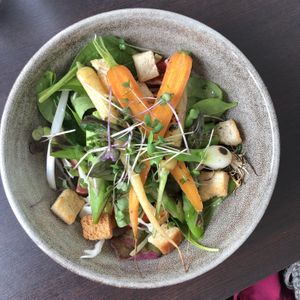 SALLAD with aspargus -and springtime greens at Restaurang Sand in Bastad
