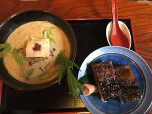 豆乳拉麵+蒲燒茄子壽司 at Vegan Ramen Towzen in Kyoto