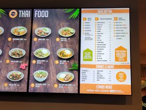 Man kann seinen eigenen Wok individuell zusammenstellen  at Wok on Fire in Ludwigsburg