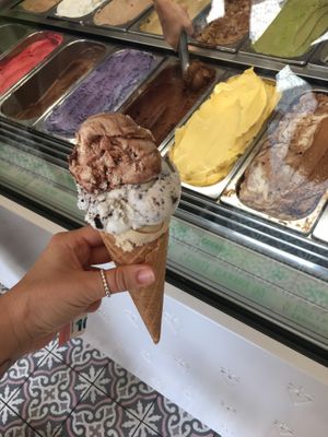 Cookies, donut and peanut butter flavours!   at Veganista Ice Cream III in Vienna