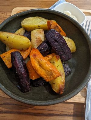 oven baked wedges with vegan aioli at Coco&Co in Vientiane