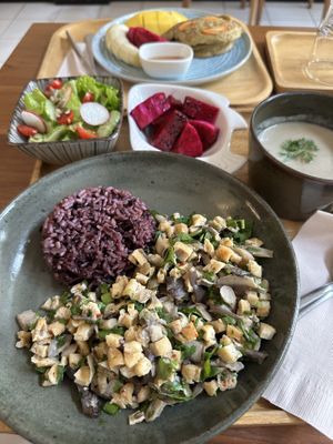   at Coco&Co in Vientiane