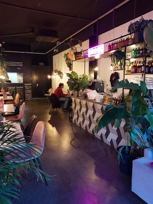 The inside at Hummus in Delft