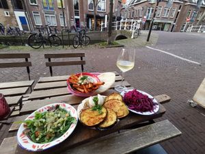  at Hummus in Delft